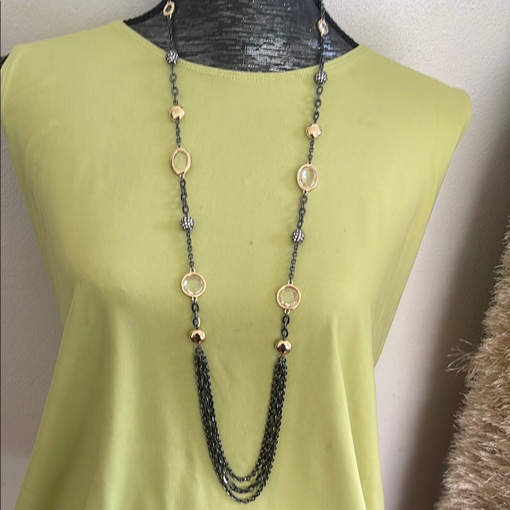 Elegant Gold and Black Necklace